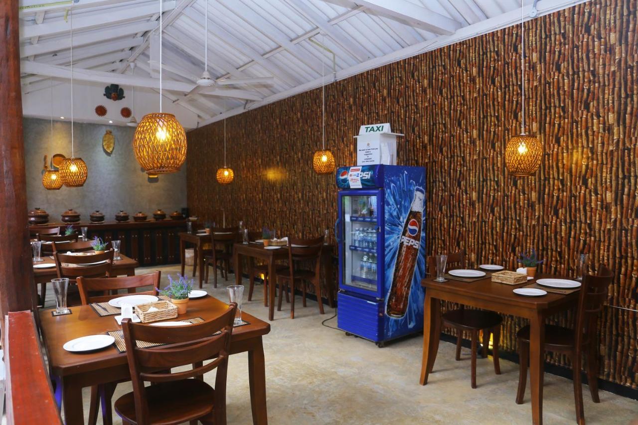 Click Hiriketiya Hotel Dickwella Exterior photo