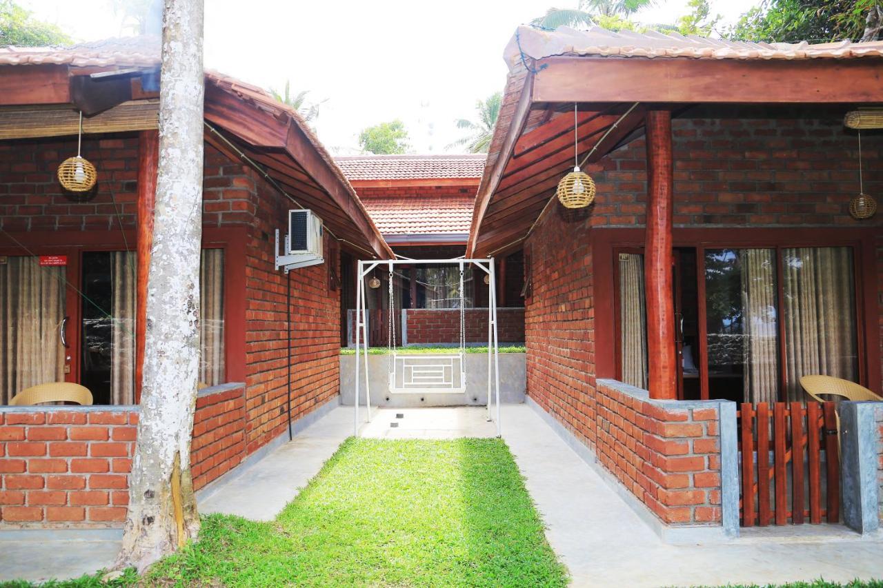 Click Hiriketiya Hotel Dickwella Exterior photo