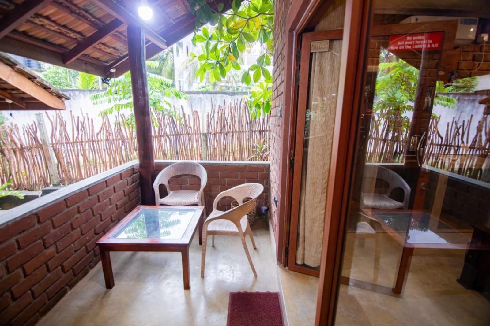 Click Hiriketiya Hotel Dickwella Exterior photo