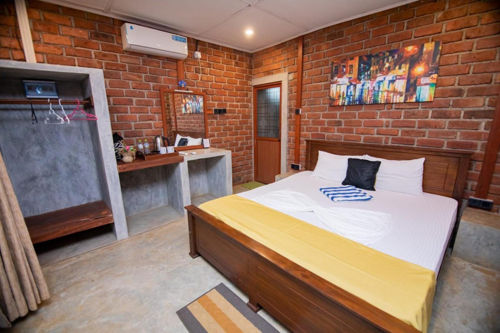 Click Hiriketiya Hotel Dickwella Exterior photo