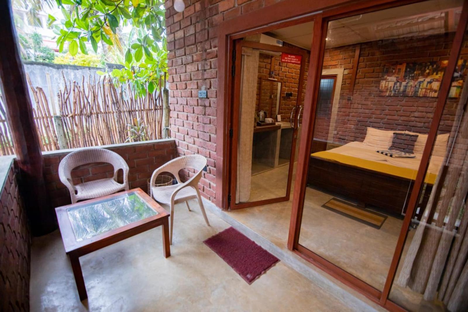 Click Hiriketiya Hotel Dickwella Exterior photo